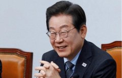 就派议员拜候中国